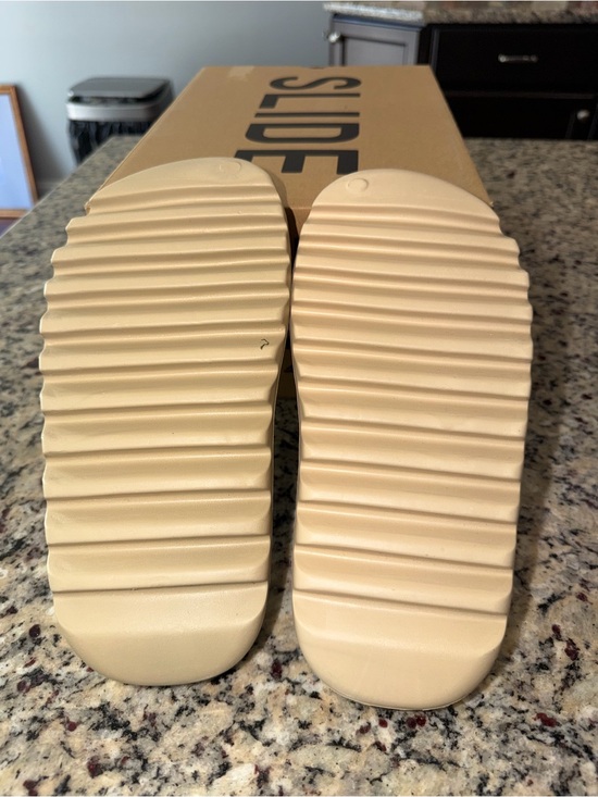 Size 7 Adidas Yeezy Slide Pure SKU GW1934 Brand New